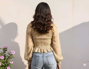 beautiful yellow top 💛🌼