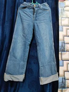 Wide Leg Cuffed Jeans
