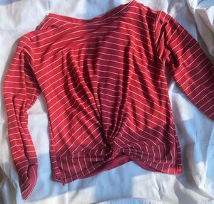 cropped knot top