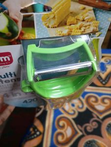 Multi Utensils Peeler.