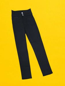 F@-37 Size-24 Slim Jeans