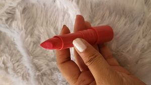 MOISTURIZING LIP BUTTER