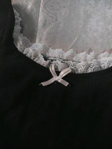 Black Corquette Top With Y2k Hearts Necklace 🖤🌼