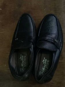 Kayton Black Leather Loafers