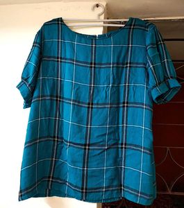 Checked Top With Smooth Material