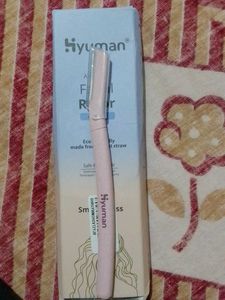 I Am Selling Brand New Hyuman Face Razor