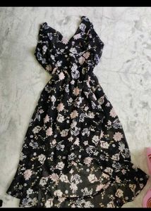 Sale 💵Black Ruffle Chiffon Dress