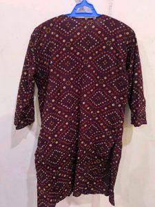 Maroon and red rajasthani tie-dye kurti