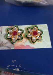 Flower Kundan Earrings