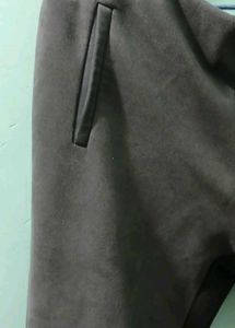 Black Zipper Accent