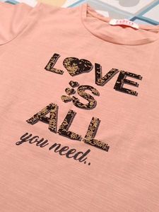 women&#39;s T-shirt
