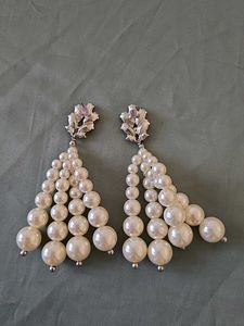 ODETTE Pearl Drop Earrings