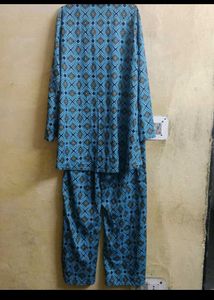 Women&#39;s stylish Cord-Set
