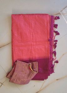 Peach Saree With Blouse