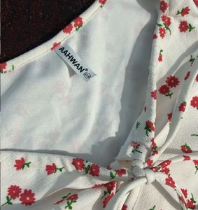 Aahwan Crop Top