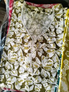 SHORT KURTI