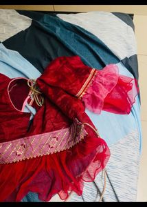 Beautiful Saree With Designer Stiched Blouse Belt