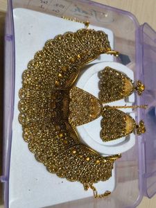 Necklace & Earring Set
