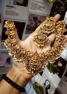 Elegant Jewellery Set