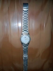 Hmt Company Stylish Quartz Watch