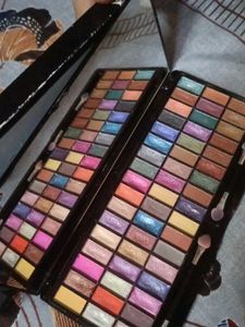 glam21 eye shadow pallette