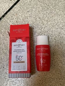 Dot & Key Sunscreen SPF 50