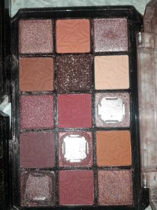 Discovery Eyeshadow Palette