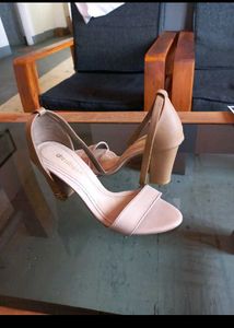 Women Dressberry Heels, Size 37 ,UK 5