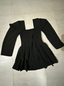 BLACK KOREAN TOP
