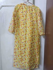 Bloom Into Style! Effortlessly Chic Floral Kurta