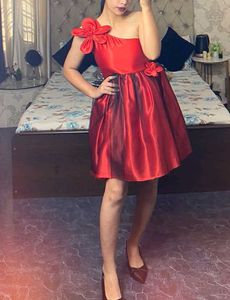 Red One-Shoulder Party Dress