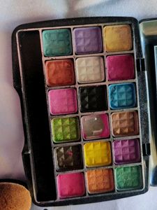 Colorful Eyeshadow Palettes