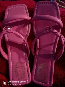 I Am Selling For Women Sandel Cutee