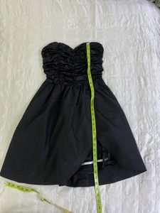 Chic Black Strapless Dress bust 34(stretchy)