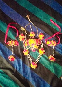 Flower Jewellery Set For Haldi