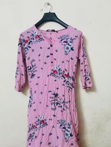 Avaasa Pink Floral Kurti