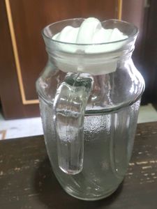 Yera Glass Jug With Lid