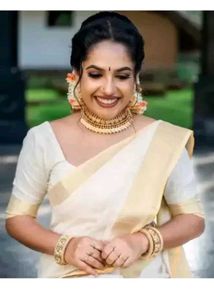 Elegant Kerala Saree - Cream &amp; Gold