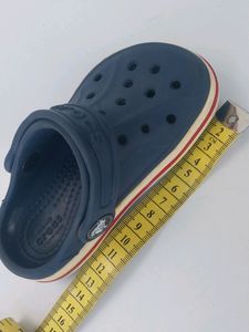 unisex crocs