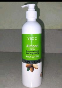 VLCC Body Lotion Set