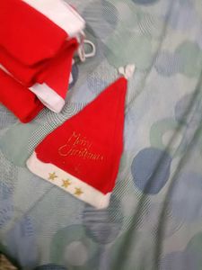 Beautiful Santa Dress With Caps For 2-4 Years Kids