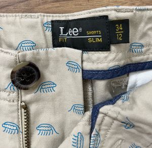 Lee Beige Patterned Shorts