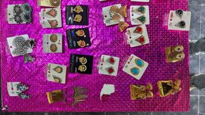 Earrings Collection