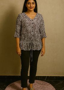 Chic Animal Print Top