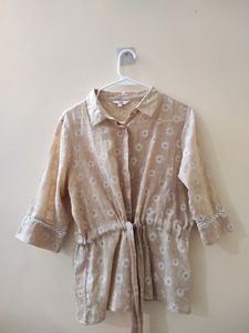 AND FRONT BUTTON TOP