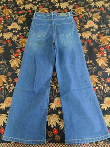 Distressed Wide Leg Jeans
