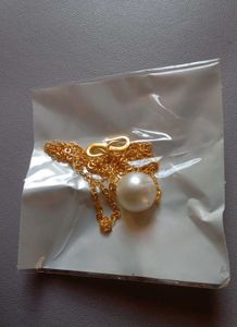 Golden Neck Chain Enhance With White Pearl