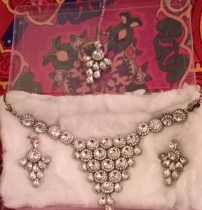 White jwellery