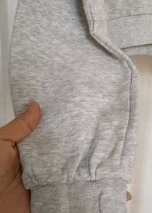 H&amp;M Crop Sweatshirt