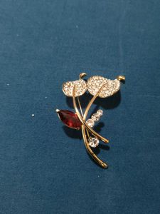 3 Types Of Hair Clips &amp; 1 Saree Pin